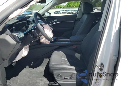 2024 Audi Q8 E-Tron Premium Plus из США, поврежденный, VIN WA15AAGE5RB030150